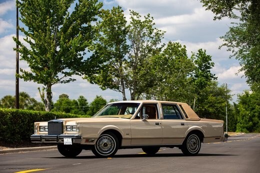 1984 Lincoln Town Car beige | POSTER 24 X 36 INCH | Vintage classic