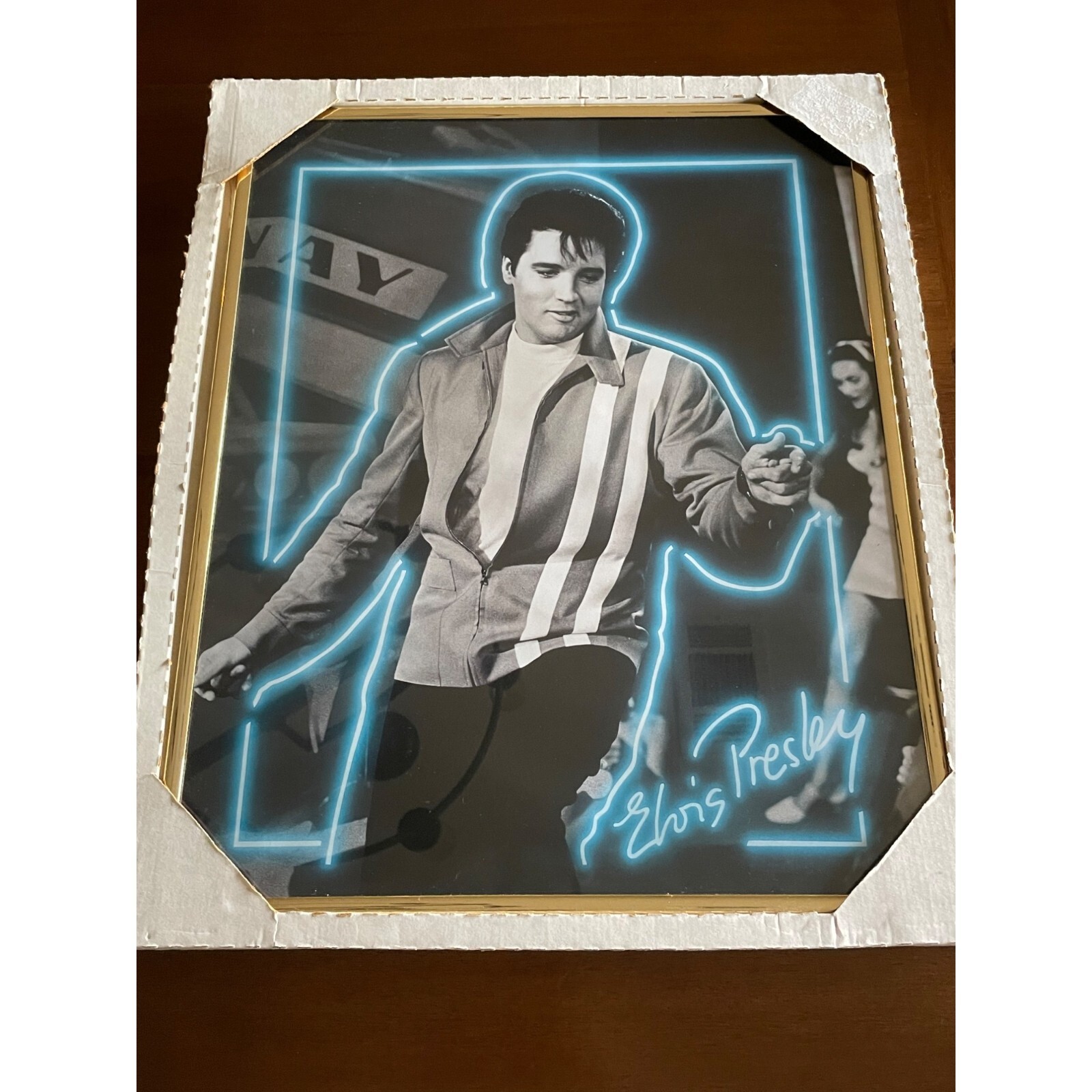 Elvis Presley Framed Movie Poster Dancing Signiture Neon 20×16 Print Wall Art